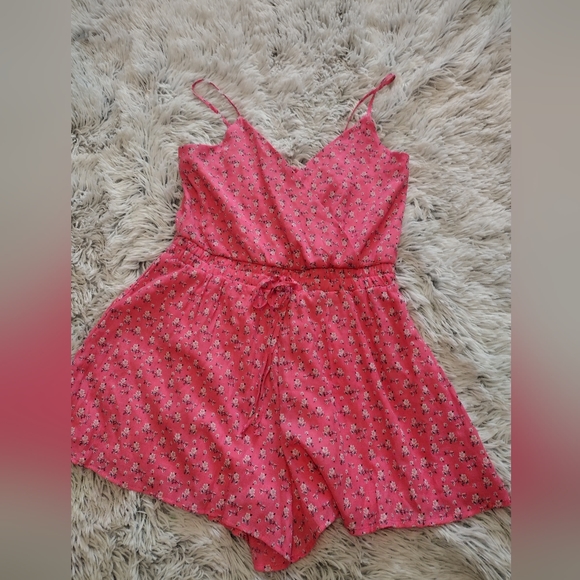 Romper - Picture 3 of 5